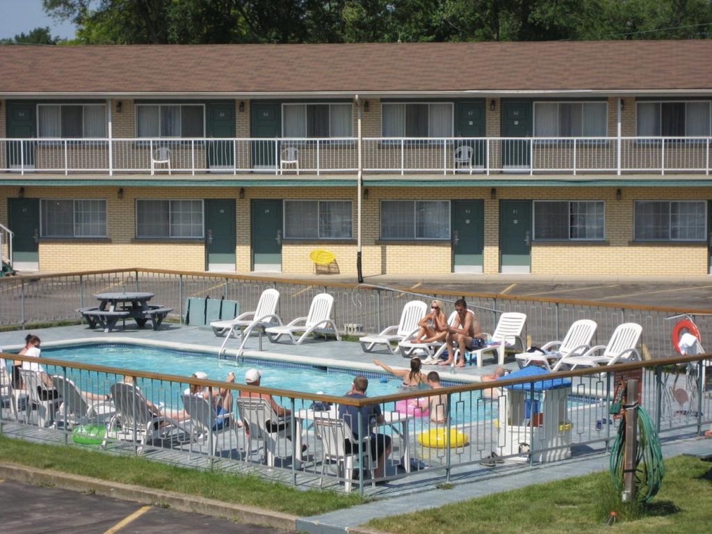 Rockwell Resort Niagara Falls Exterior photo