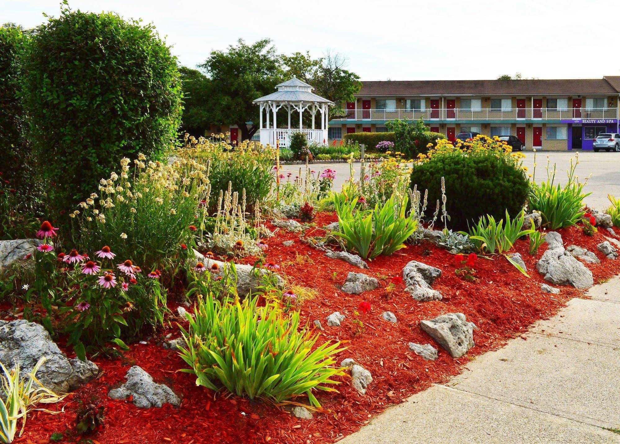 Rockwell Resort Niagara Falls Exterior photo